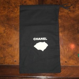 💯 Brand new pair of Chanel dust bags